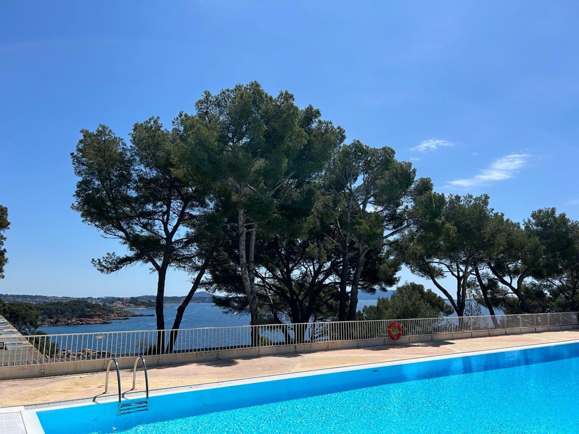 Horizon Bleu Bandol : Appartement Pieds Dans L'Eau Luaran gambar